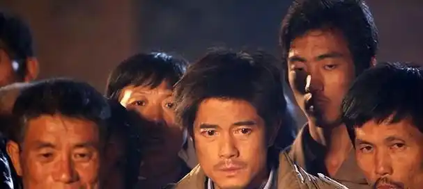 不会演农民就别演了!刘德华,梁家辉"土得掉渣"却堪称一绝