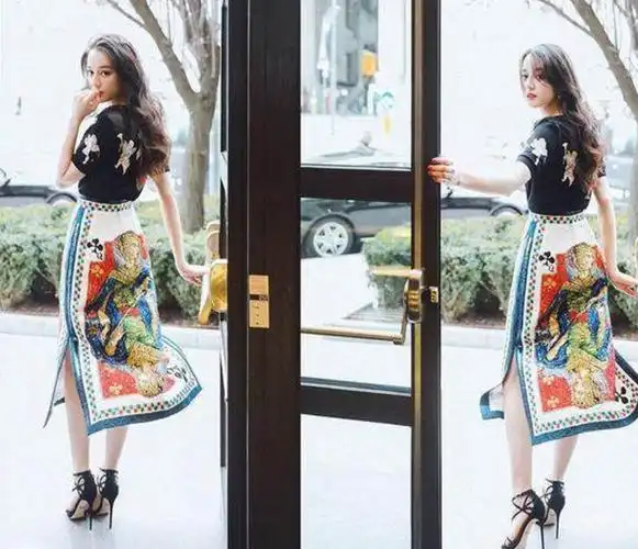 迪丽热巴豪宅曝光,温暖色调温馨小屋,后面小装饰亮眼了