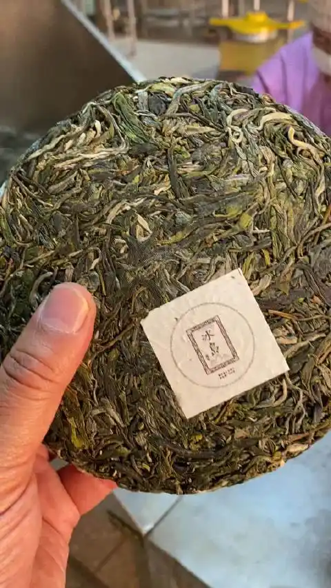 2020春茶第一块茶饼问世,冰岛老寨春茶饼 67