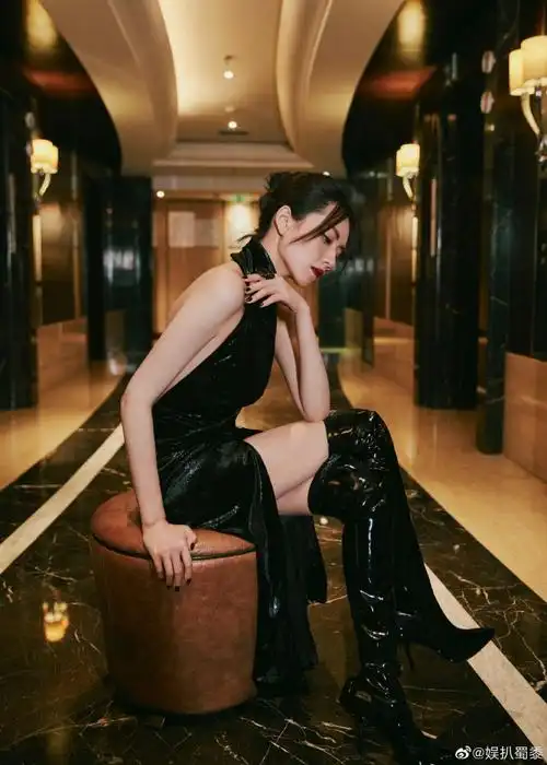 刘惜君太冷艳了吧##刘惜君林晓峰现代爱情故事舞台