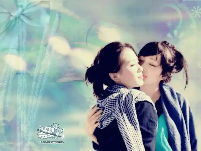 找一张杨幂和刘诗诗的图片