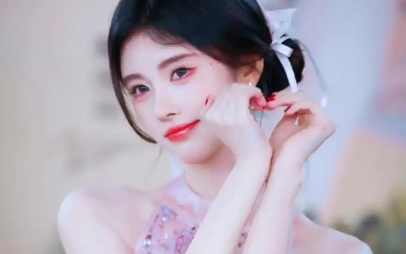 【鞠婧祎】比心