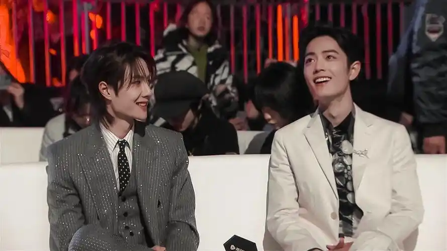 bjyxszd,并肩于雪山之巅,博君一肖,百香果,肖战,王一博