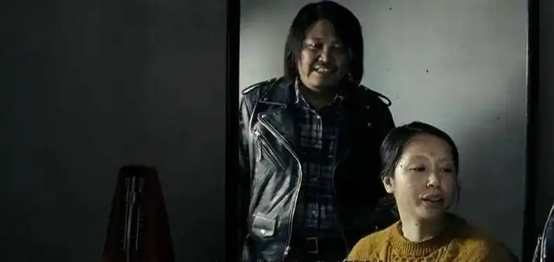 《立春》蒋雯丽为艺术大胆献身,被低估的"文艺片",真实又绝望_北京_黄