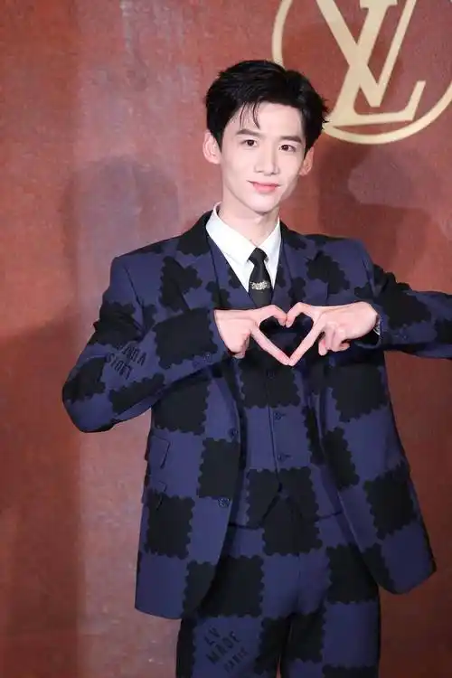 工作室紧急辟谣_白敬亭_截图_的图片