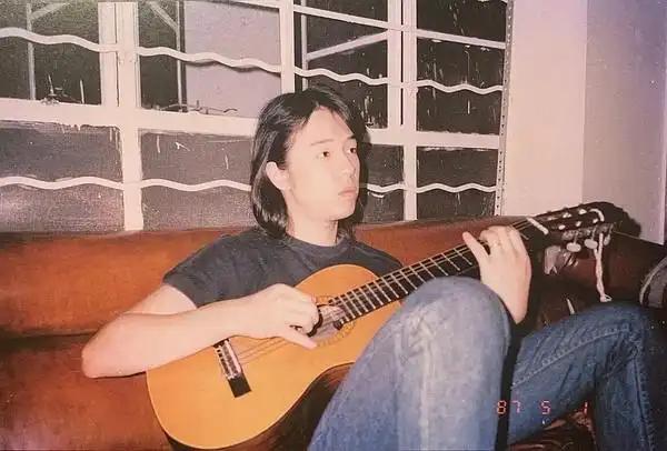 我不是最后一个看到黄贯中这些照片的吧