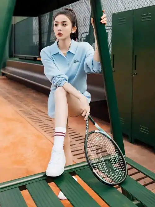 古力娜扎30岁仍青春动人,晒出靓丽运动装引热议