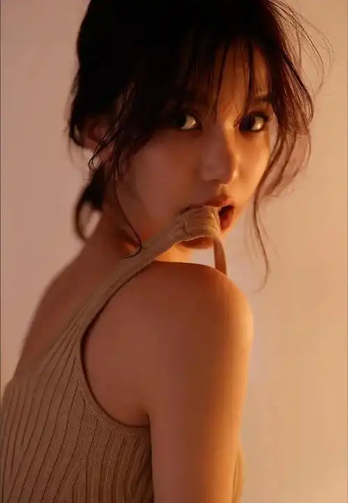 日本女星清纯写真松平璃子