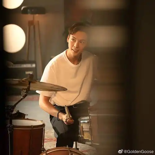 陈伟霆最新物料