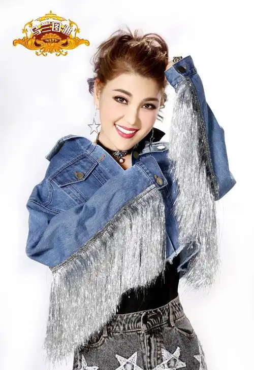 乌兰图雅《一起跳舞吧》全民健身栏目录制进行时