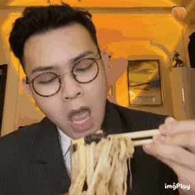 猕猴桃歪嘴战神45度歪嘴男动态表情包