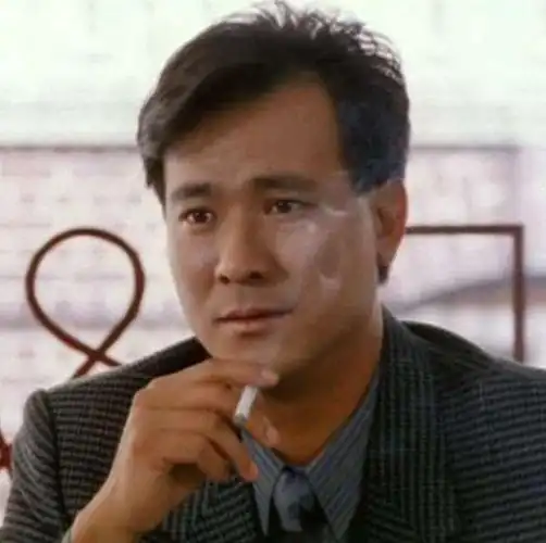 影帝李修贤烟瘾大68岁牙齿稀疏发黑像90岁混血外孙颜值高