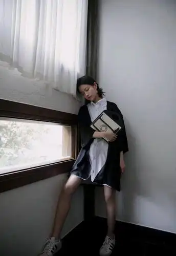 宝藏女孩李庚希,甜美笑容把人迷倒!