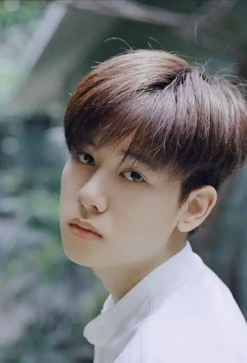 2020年男生剃出的短发 男生帅气短头发欣赏