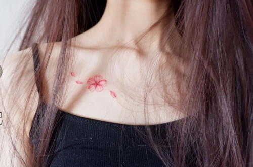 最新男女锁骨纹身图案大全个性锁骨纹身图案设计10