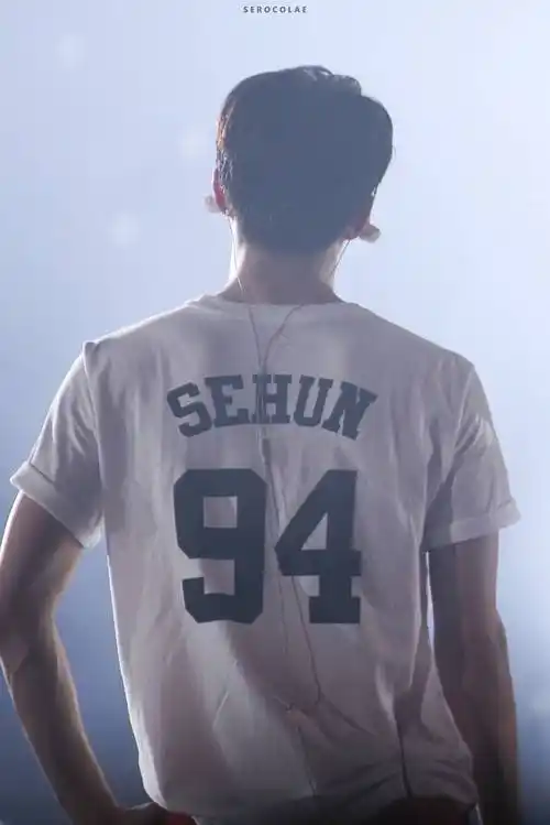 ulyze-1379背影吴世勋 - 堆糖,美图壁纸兴趣社区