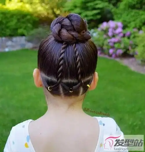 8-10岁孩子轻松扎头发打造优雅公主气质 - 儿童发型 - 发型社