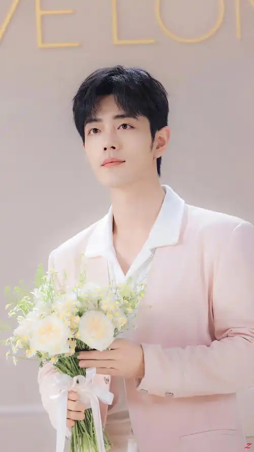 肖战超话#肖战evelom伊芙珑代言人#    原图壁纸    @x玖少年团肖战