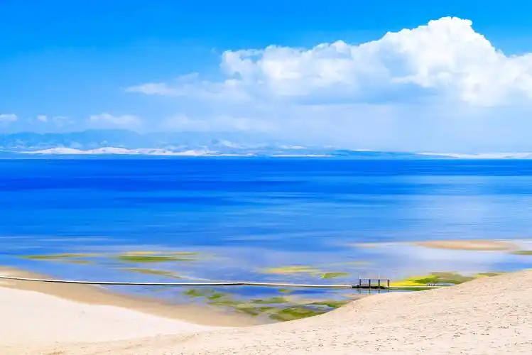 沙漠蓝天背景图片-沙漠蓝天背景素材下载-觅知网