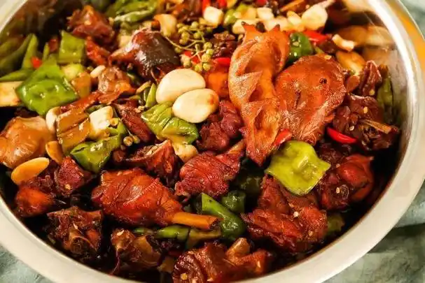 莱芜炒鸡:故乡美食每一口都是"过往"