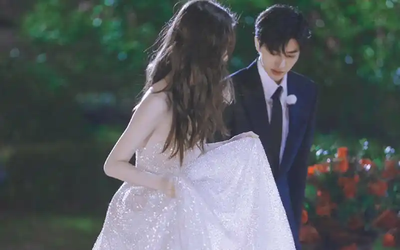 【坤颖|颜值向】"她只给你深情一眸."||angelababy|蔡徐坤