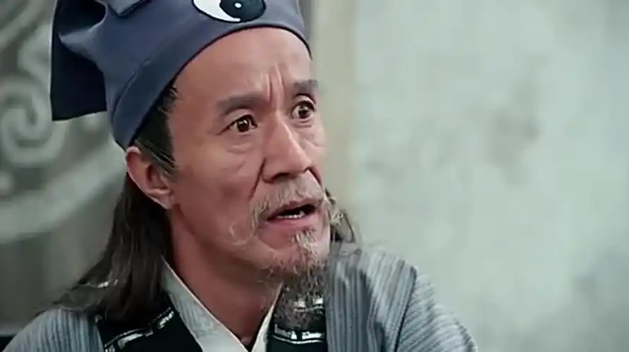 算命先生调侃沈老爷不料少爷一脸喜悦还要去算命老头家里坐坐