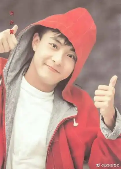 张卫健 小象 张卫健晒照片,调侃形象都被象鼻子毁了还记得这个童年