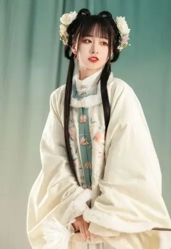 适合早春穿的汉服,清新又元气,让你变身优雅小仙女|立领|发型|吊带