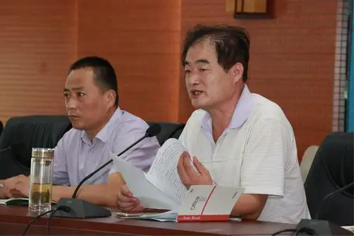 迤山中学2017年教师暑期学习教育会正式开始