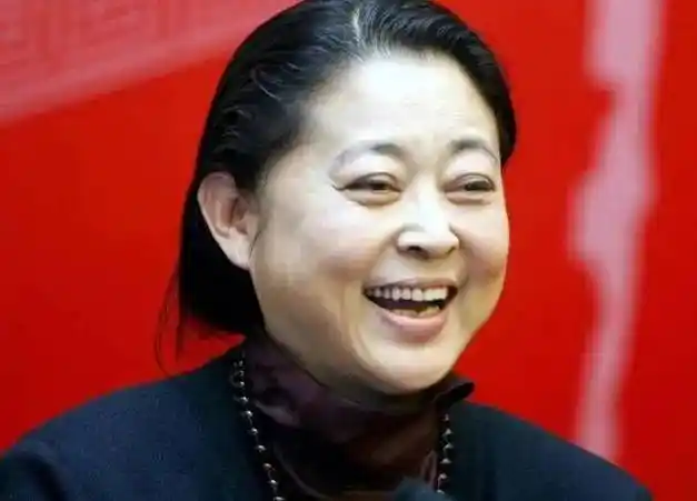 64岁的倪萍,终于为自己的"整容"付出了代价_生活_网友_效果