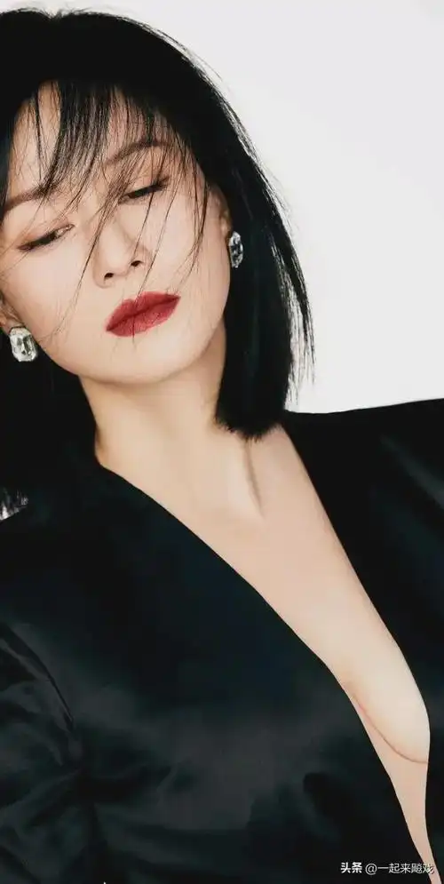 性感女神倪虹洁一个时代的性感符号