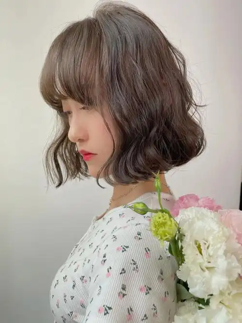 适合30岁以上的短发