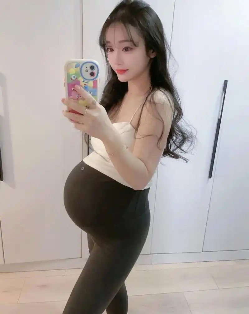 此肚已开奖,男宝一枚,接男宝啦,我的宝贝7.2斤,千万别关, - 抖音