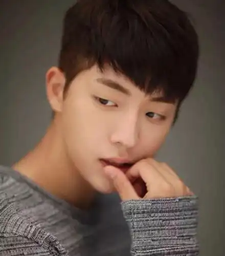 到底有没有不看脸的男生发型?_刘海