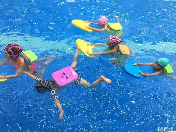 中医李慧英:得了轻微中耳炎,能否继续学游泳?