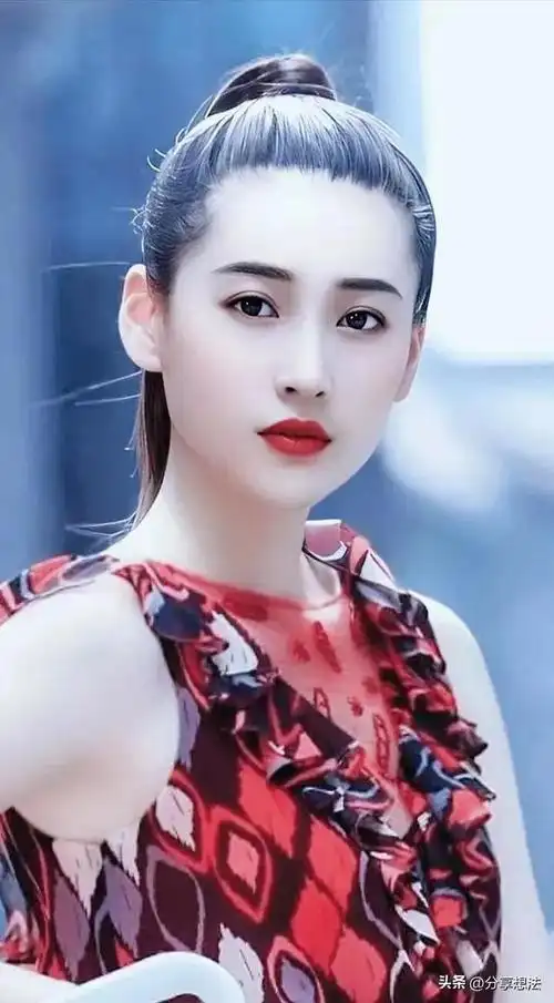 宁丹琳明星壁纸