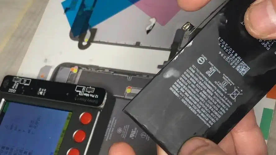 苹果iphone12和12pro电池拆解所谓索尼电芯村田电芯索尼锂电池业务