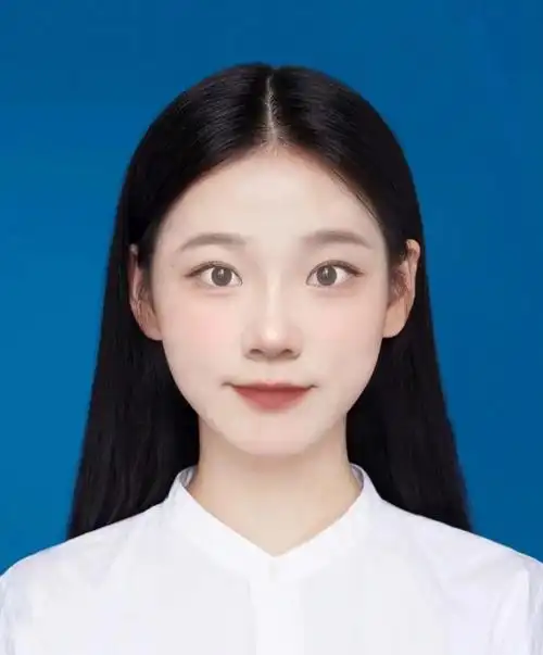 在家的自拍就能p成美美的证件照小姐姐们都觉得很赞,嘿嘿到今天为止我