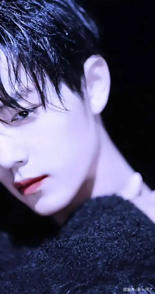 肖战:今日份肖战帅图分享