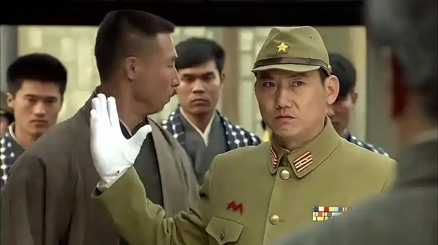 飞哥大英雄小日本比武失败火冒三丈血洗梁家太不是人了