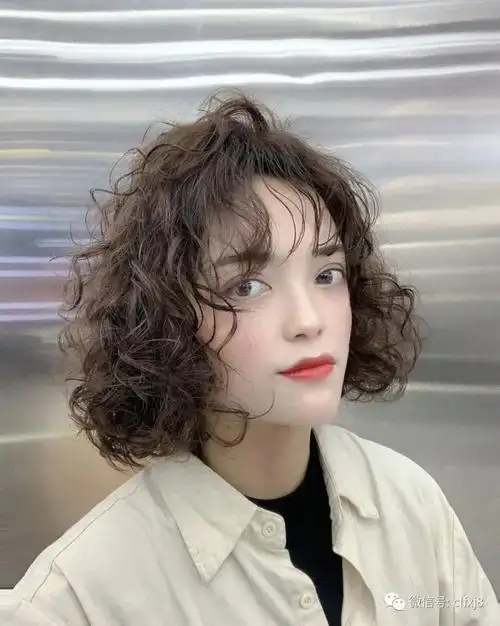 2021流行"港风短发烫",够美吗?