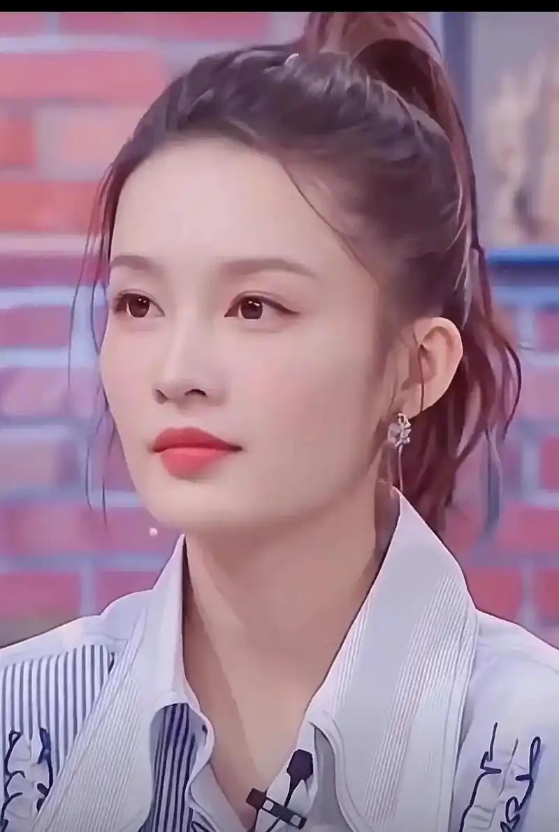 喜欢李沁的宝宝们看过来  记得点赞收藏哦图人美心善