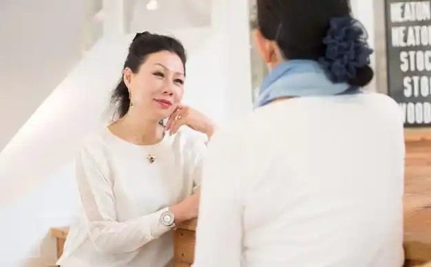 当年我结婚向大姐借2000被拒绝如今外甥女想到我公司上班没门