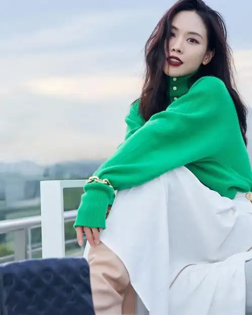 王霏霏的白天与黑夜