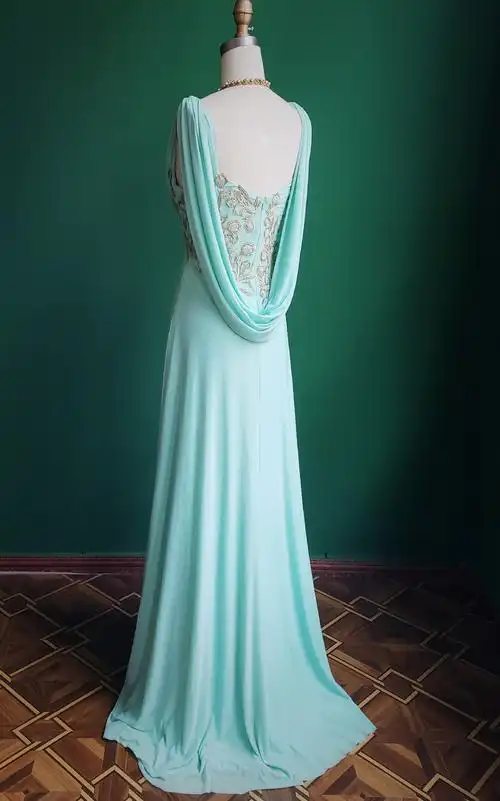 高级定制明星款黎巴嫩设计师 异域风 女神款钉珠荡领晚礼服水蓝色