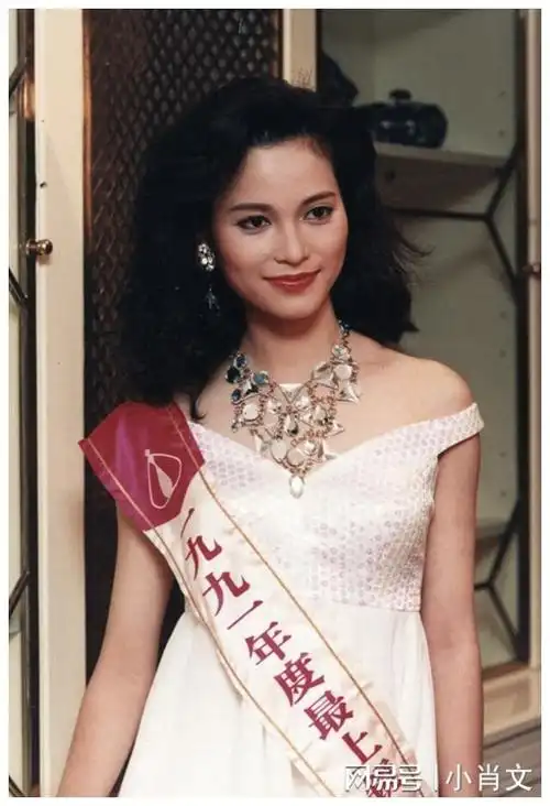 樊亦敏自曝因不能生育与前男友结婚前分手,细节令吴京成怀疑对象