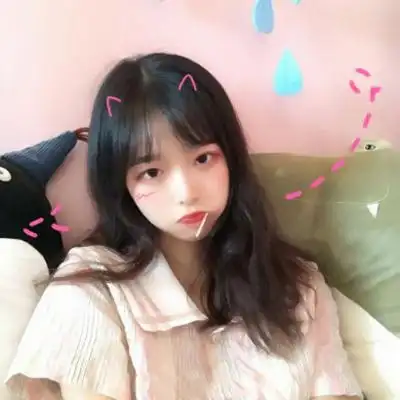 女生头像同一个人多张50张同一个人女生照片