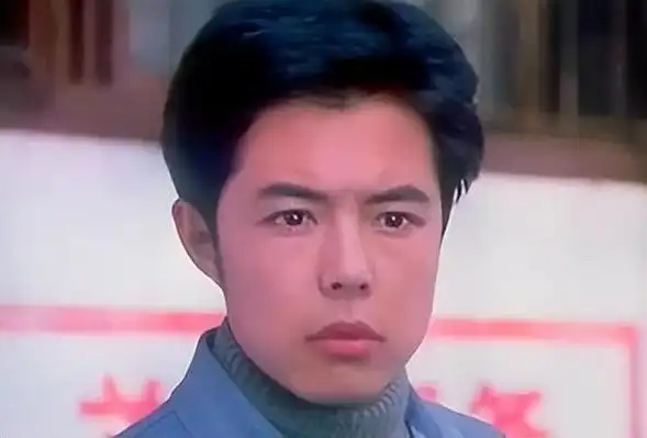 "我跟你实话实说,我入了英国籍之后,我觉得我拿着外国的护照,为中国