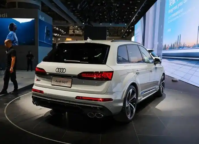 限量300台的百万奥迪,也比奔驰大g更有性价比!_太平洋号