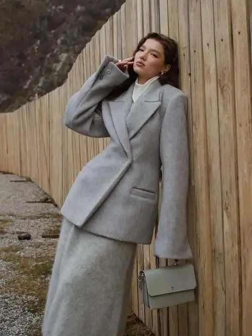 又酷又美的女生都在穿西装